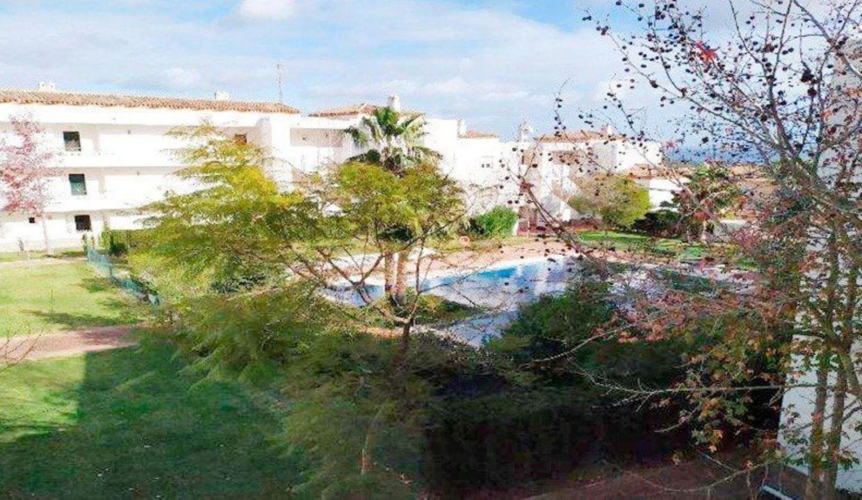 Promoción LÍNEA DE LA CONCEPCIÓN (LA), obra nueva en San Roque (Revista)