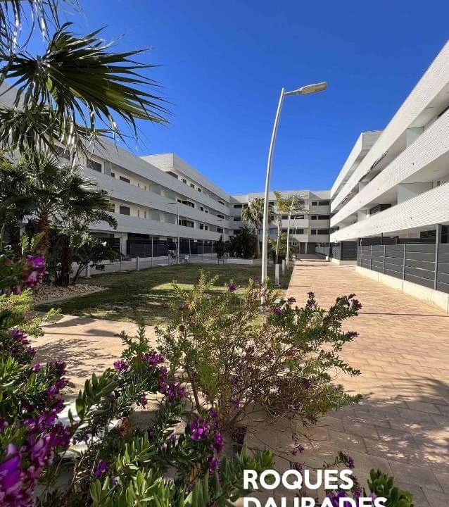 Promoción Roques Daurades Residencial B, obra nueva en l'Ametlla de Mar (Revista)