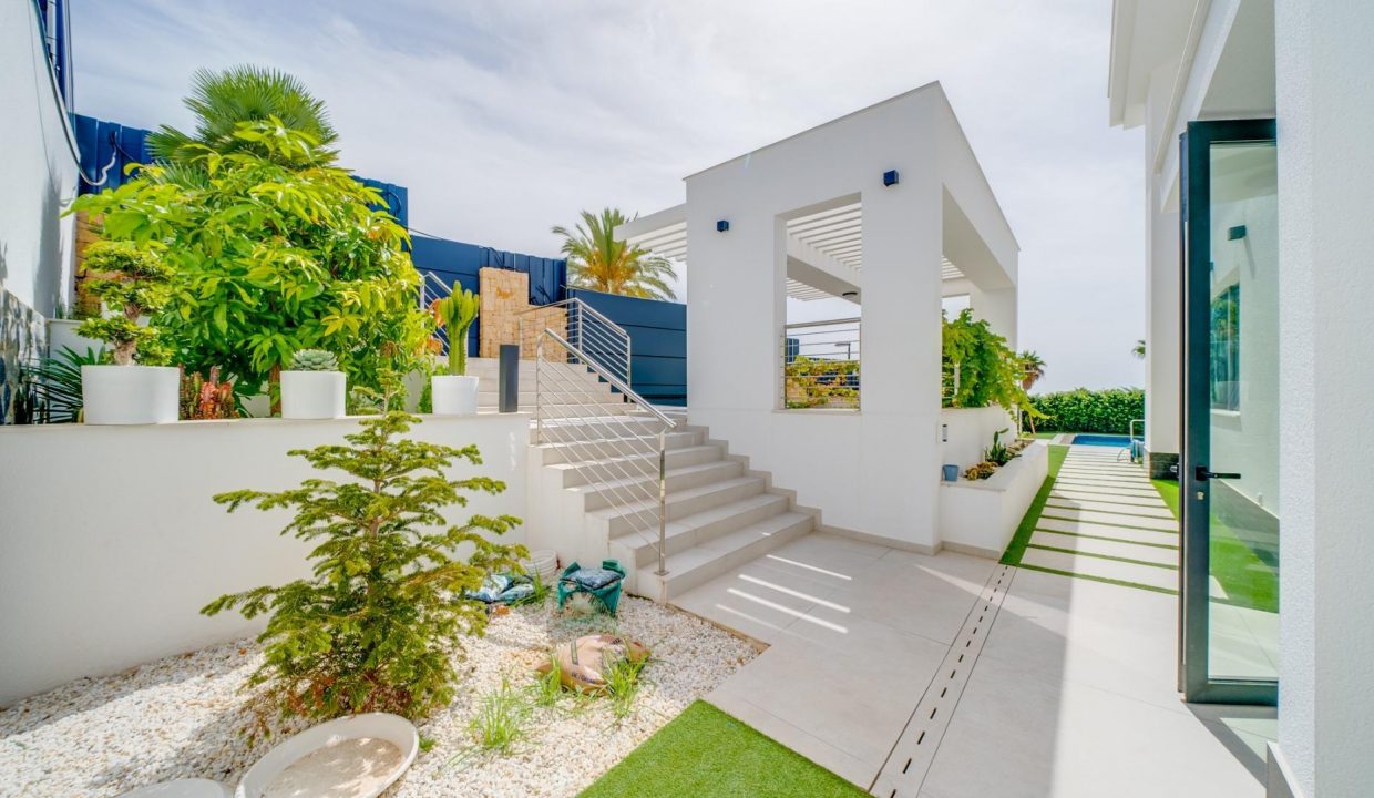 Promoción Villas Roma, obra nueva en Finestrat (Revista)