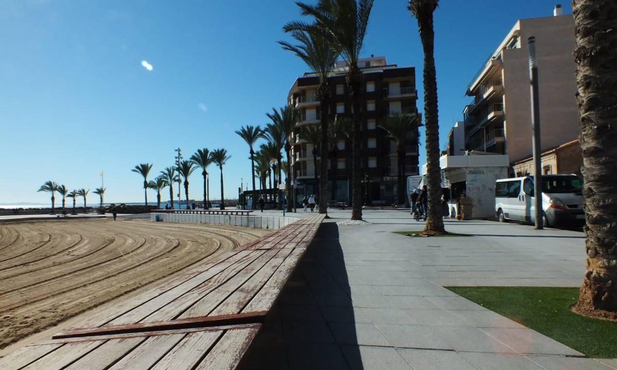 Promoción Skandinavia III, obra nueva en Torrevieja (Revista)