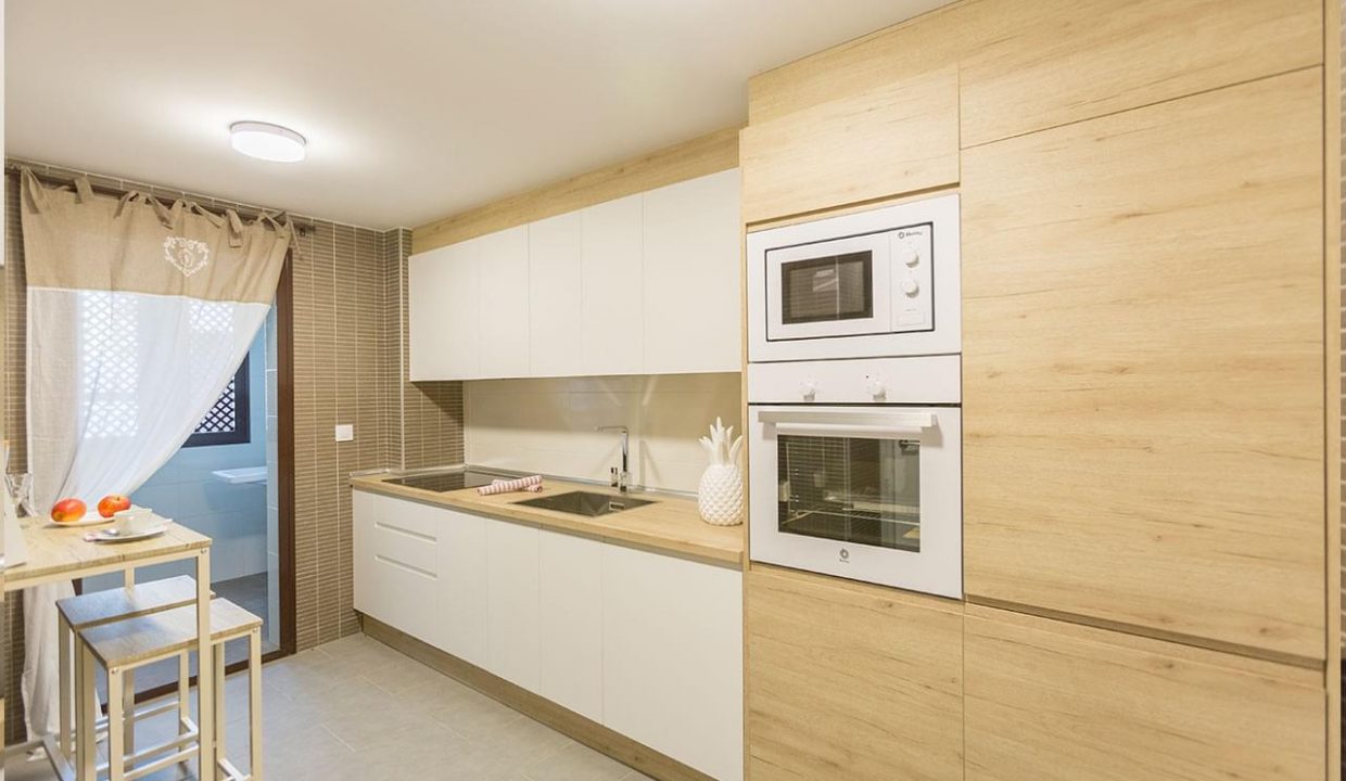 Promoción Oasis de Salobreña, obra nueva en Salobreña (Revista)