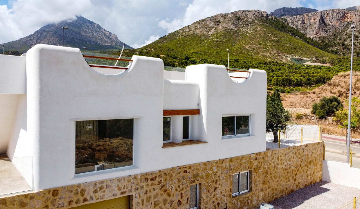 Promoción Encantadora residencia de estilo ibicenco, obra nueva en Chirles (Revista)