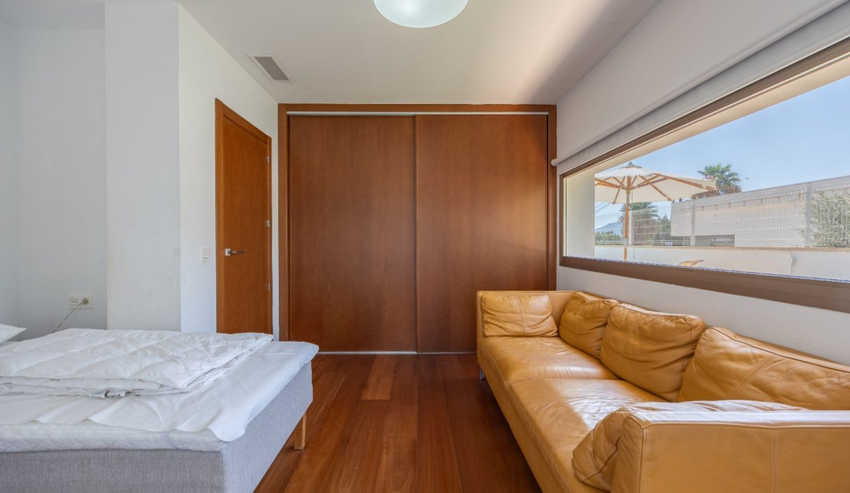 Promoción Villa con irradia elegancia y lujo moder, obra nueva en La Nucía (Revista)