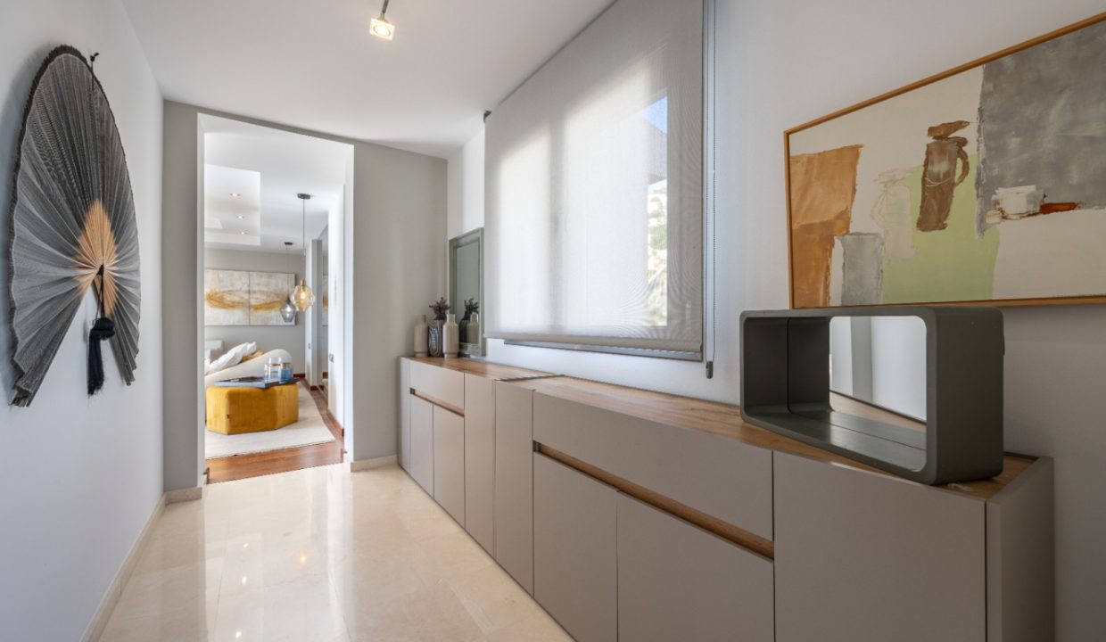Promoción Villa con imponentes vistas a la bahía, obra nueva en Altea (Revista)