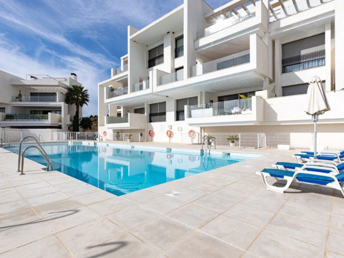 Promoción Elegante y espacioso apartamento, obra nueva en Estepona (Revista)