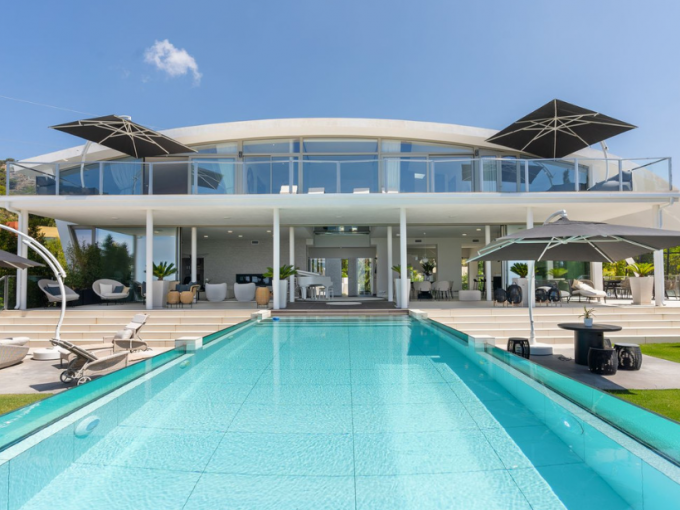 Promoción Impresionante villa en Reserva del Higuerón, obra nueva en Benalmádena (Revista)