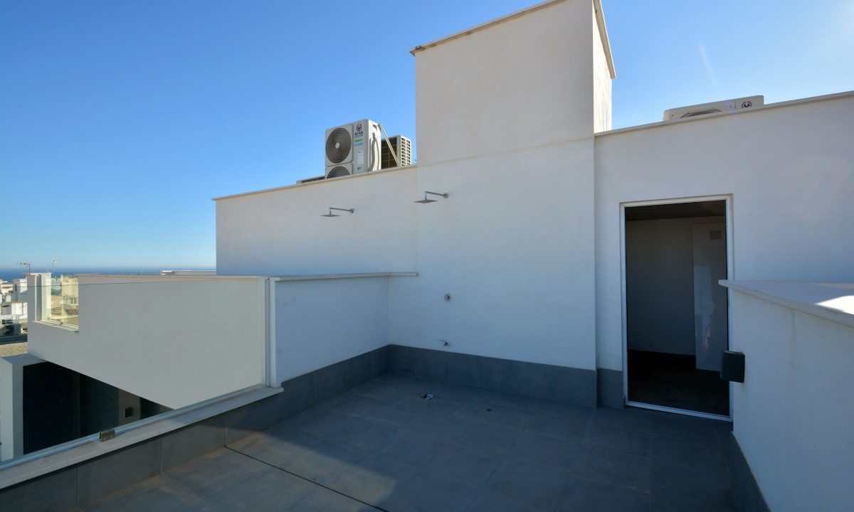 Promoción Edificio Roqueta, obra nueva en Guardamar del Segura (Revista)
