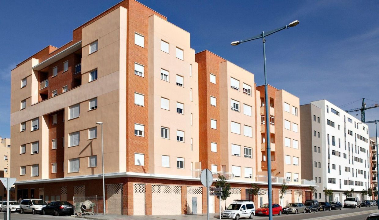 Promoción Promoción De Locales Y Garajes - Coronacion, obra nueva en San Fernando (Revista)
