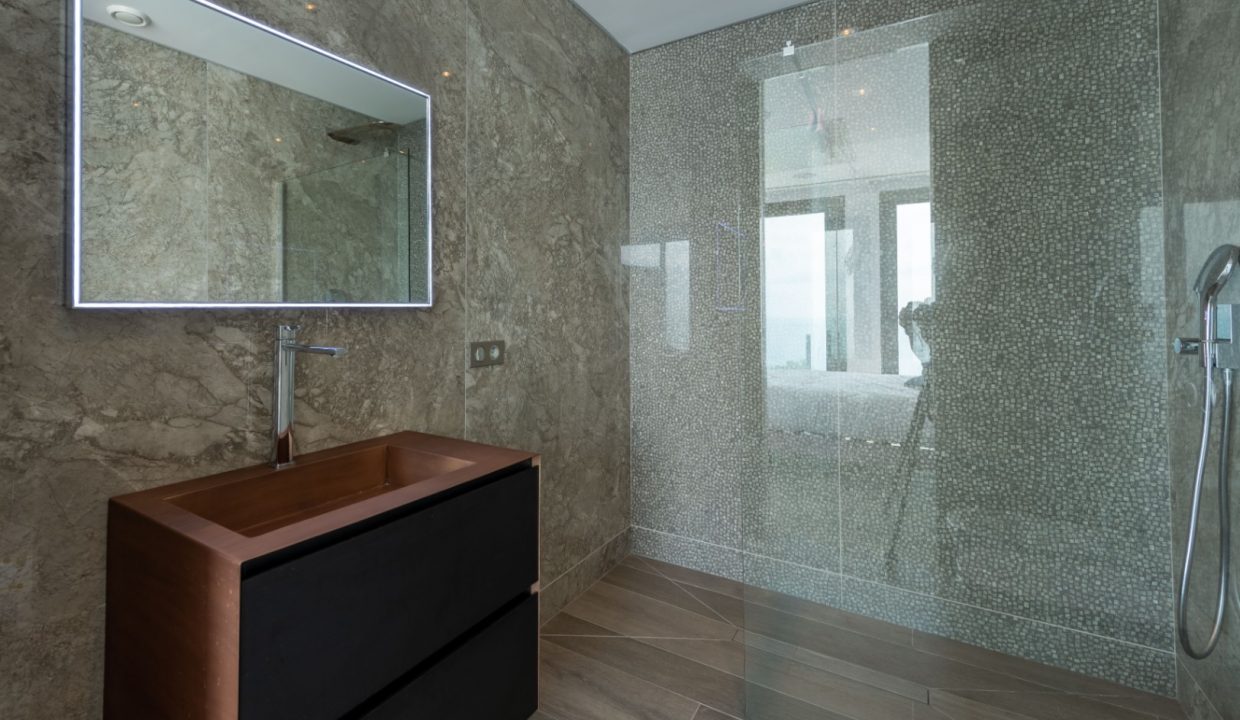 Promoción Villa con un oasis de tranquilidad, obra nueva en Benitachell (Revista)