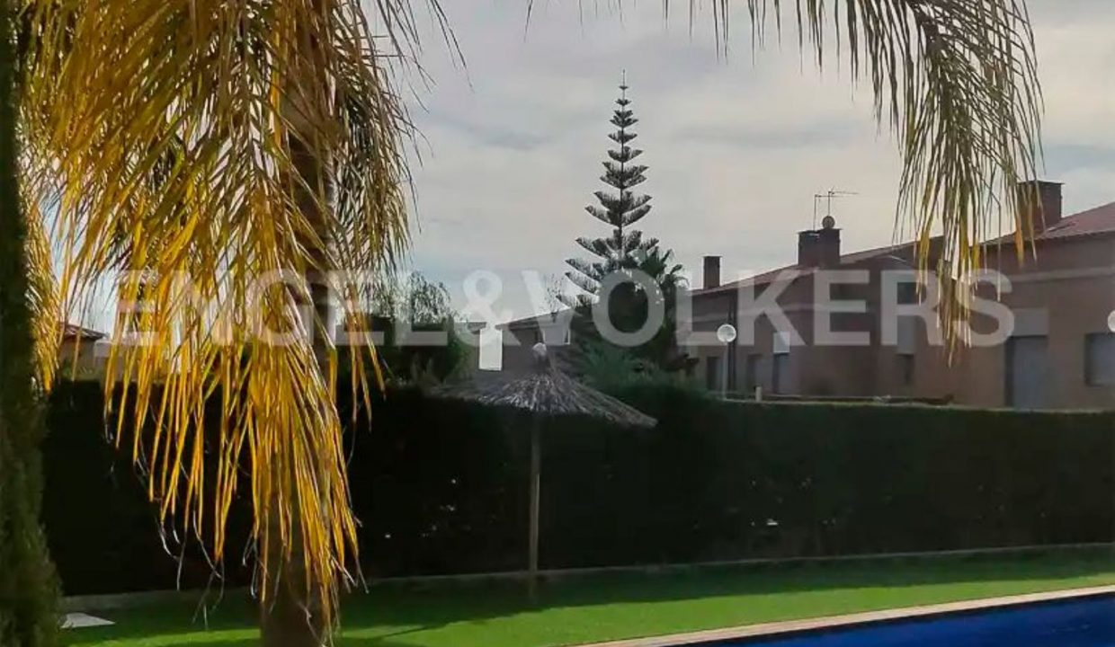 Promoción CAMÍ DELS FRANCESOS, obra nueva en Tiana (Revista)