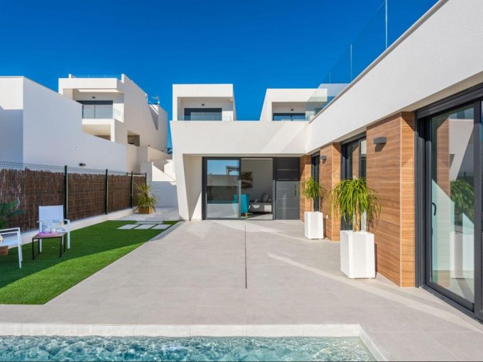 Promoción Villa Creta, obra nueva en Los Montesinos (Revista)