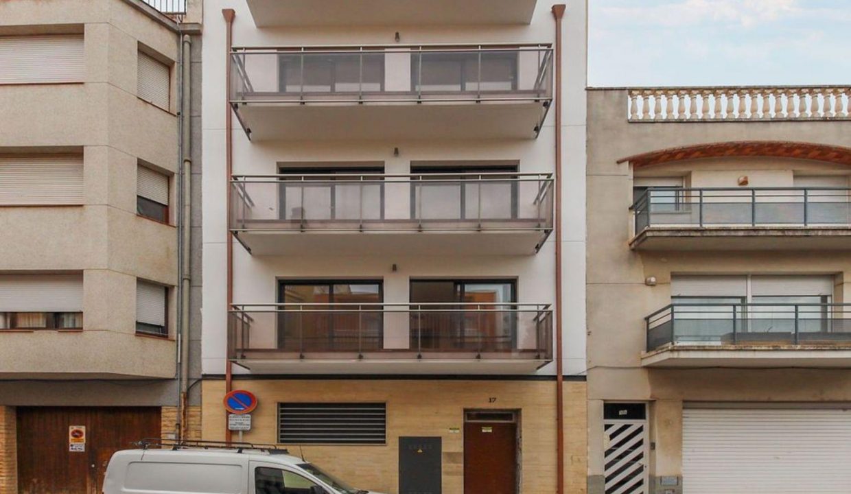 Promoción Edificio en Av Tanca de la Plana, obra nueva en el Vendrell (Revista)