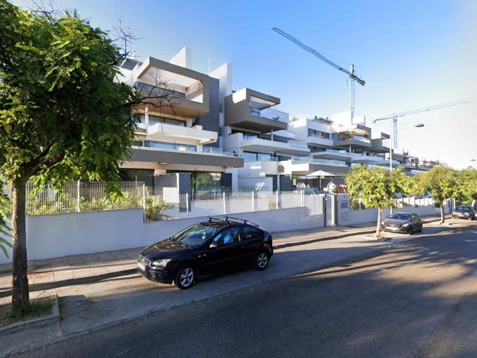 Promoción South Bay Las Mesas, obra nueva en Estepona (Revista)