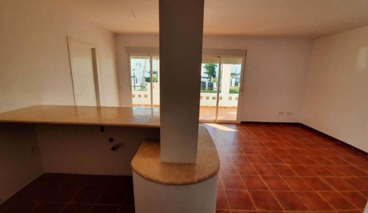 Promoción LÍNEA DE LA CONCEPCIÓN (LA), obra nueva en San Roque (Revista)