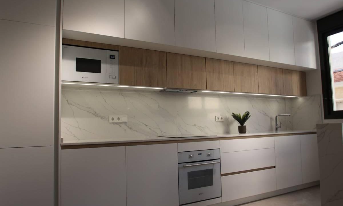 Promoción Skandinavia III, obra nueva en Torrevieja (Revista)