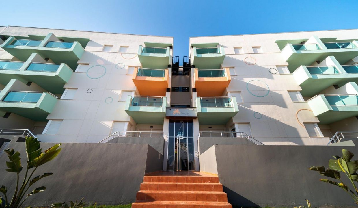Promoción Palm Beach Golf Almerilmar, obra nueva en Almerimar (Revista)
