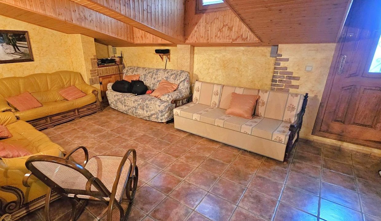 Вилла в Пиносо вторичное жилье