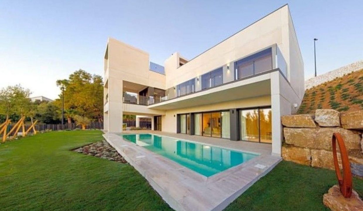 Promoción Santa Mónica Villa, obra nueva en Benalmádena (Revista)