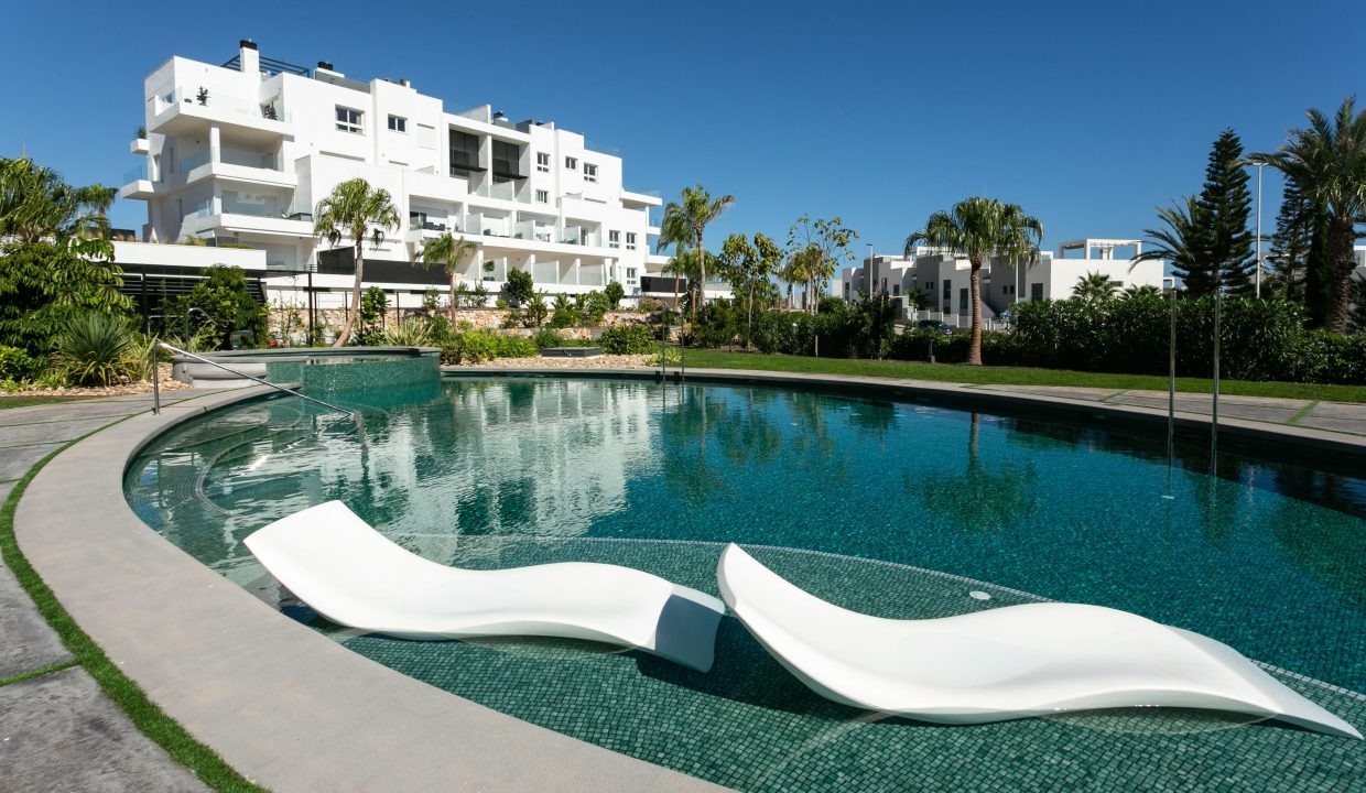 Promoción Residencial-bali, obra nueva en Torrevieja (Revista)