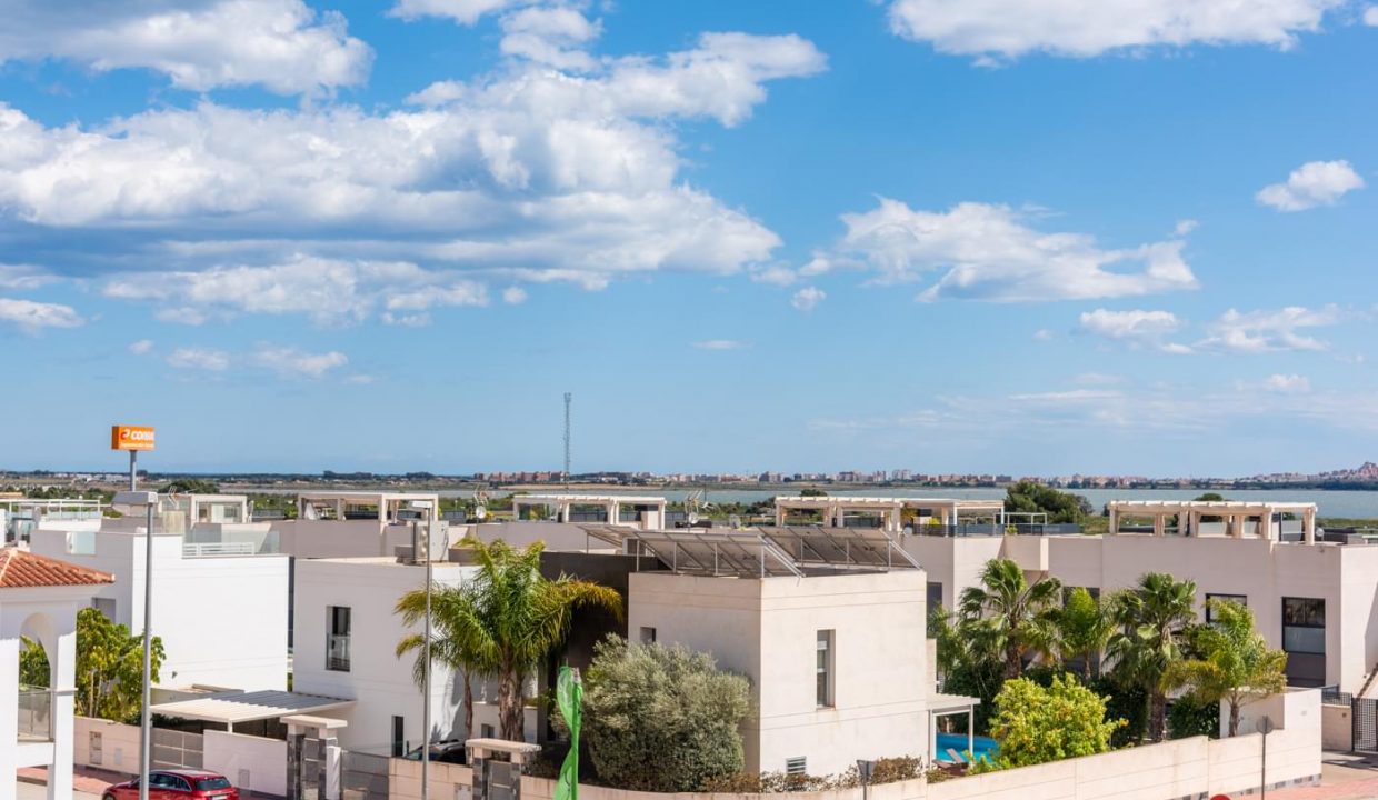 Promoción Las Lagunas, obra nueva en Rojales (Revista)