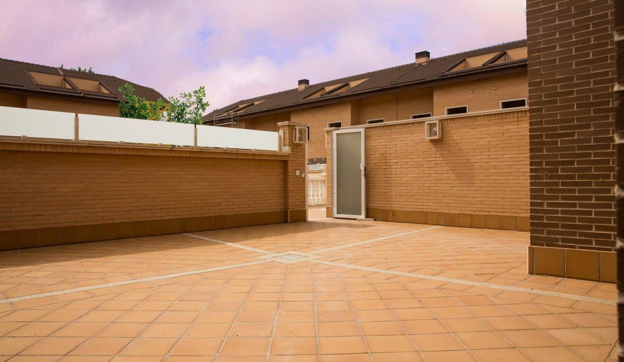 Promoción 17 viviendas adosadas y 4 viviendas pareadas, obra nueva en Talavera de la Reina (Revista)