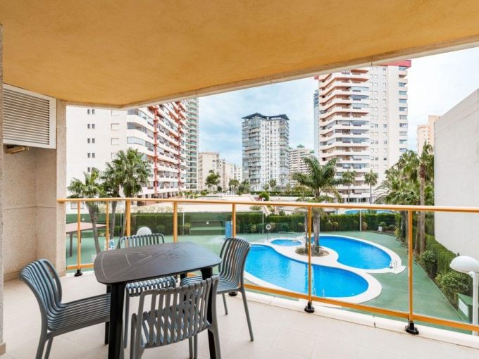 Promoción Apartamento en la Playa de la Fossa, obra nueva en Calpe (Revista)