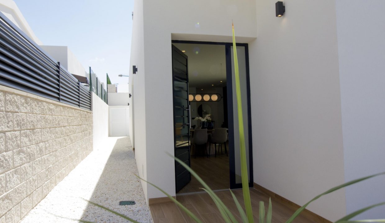 Promoción Villas Maestras, obra nueva en Rojales (Revista)