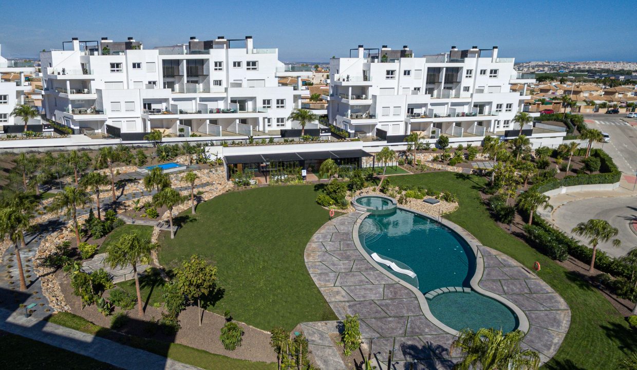 Promoción Residencial-bali, obra nueva en Torrevieja (Revista)