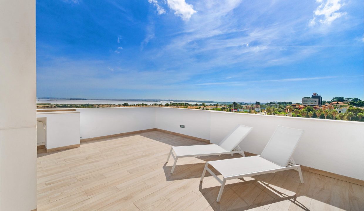 Promoción Laguna Beach Resort, obra nueva en Torrevieja (Revista)