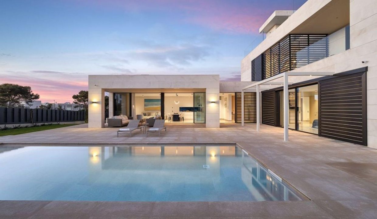 Promoción White Med Villas, obra nueva en Puig de Ros (Revista)