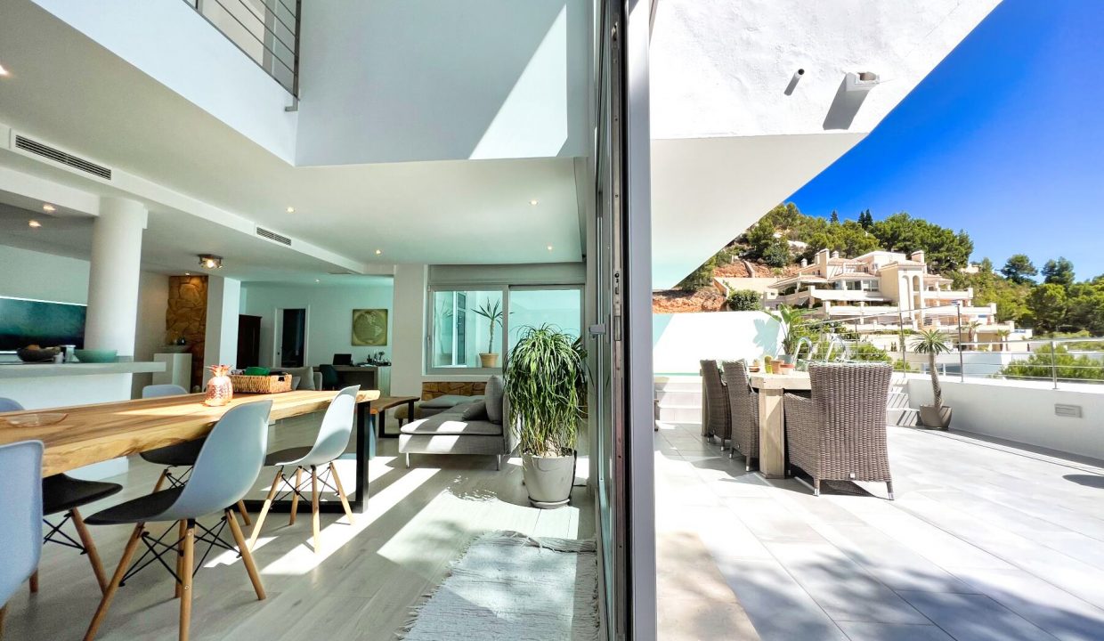 Promoción Exclusiva villa adosada, obra nueva en Altea (Revista)