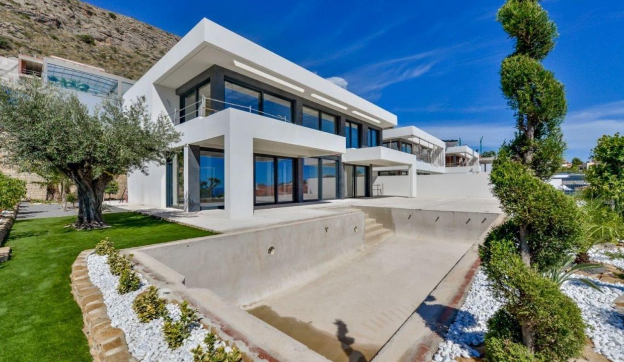 Promoción Villas Montroyal Fase III, obra nueva en Finestrat (Revista)