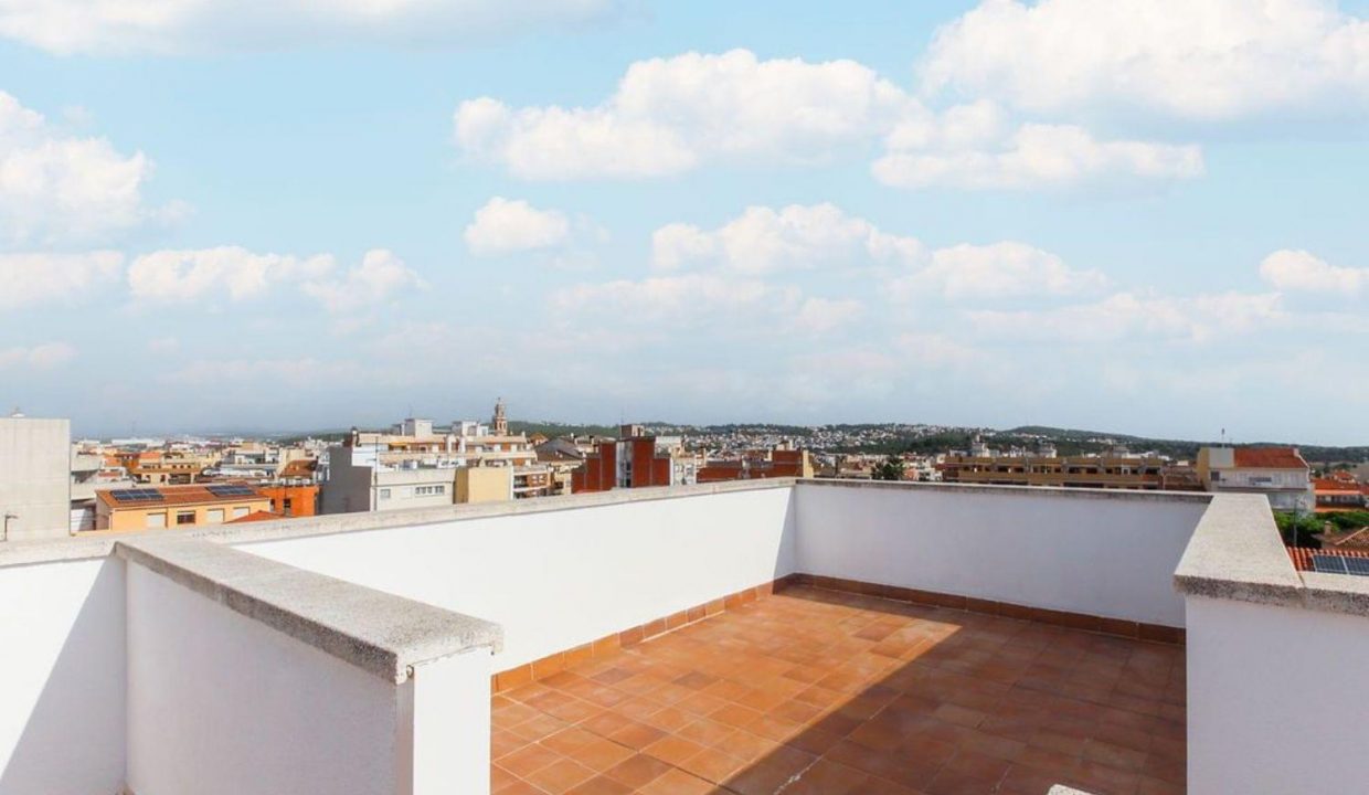 Promoción Edificio en Av Tanca de la Plana, obra nueva en el Vendrell (Revista)
