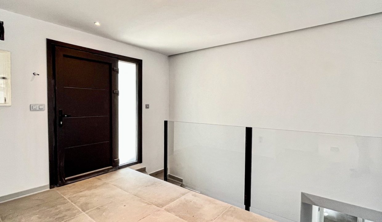 Promoción Fabulosa villa de estilo moderno, obra nueva en Altea (Revista)
