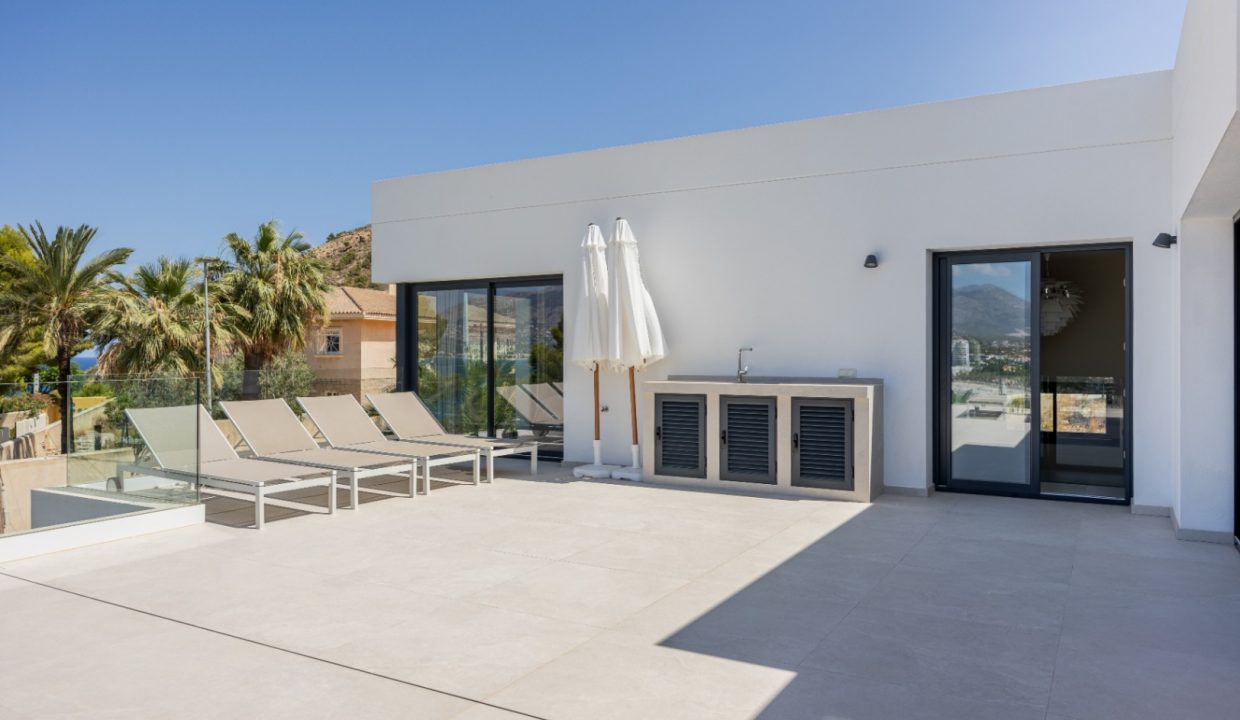 Promoción Impresionante villa en un entorno idílico, obra nueva en l'Albir (Revista)