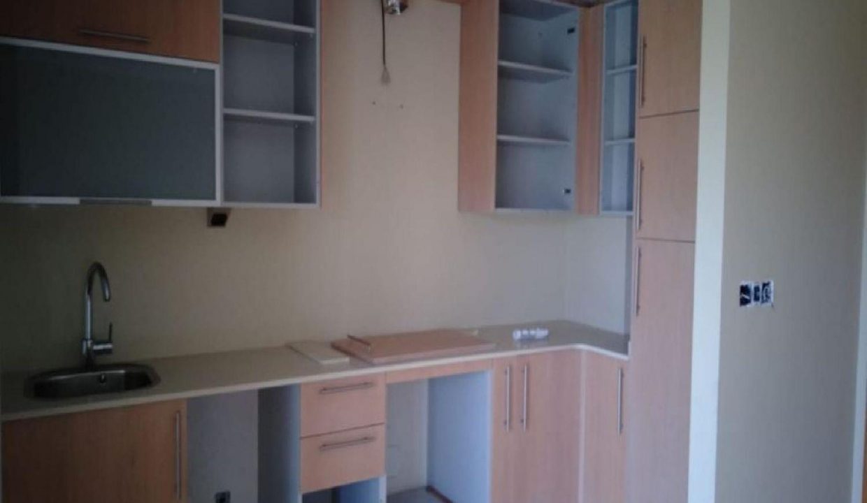 Promoción Residencial Camari�as, obra nueva en Cedeira (Revista)