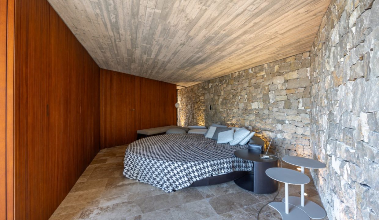 Promoción Villa en los serenos bosques de Benissa, obra nueva en Benisa (Revista)