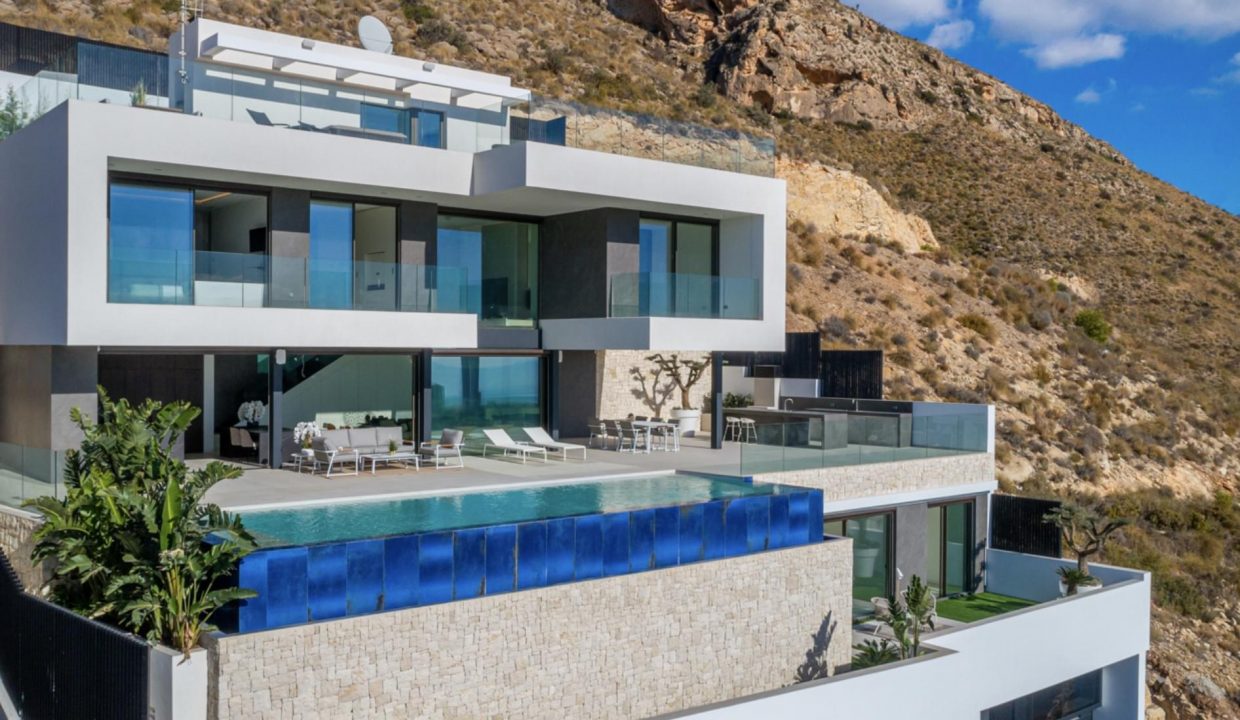 Promoción Hills Houses, obra nueva en Finestrat (Revista)