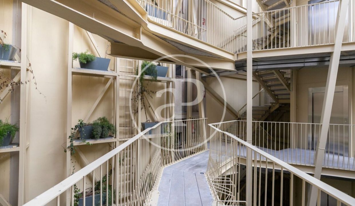 Promoción Urgell, obra nueva en Barcelona (Revista)