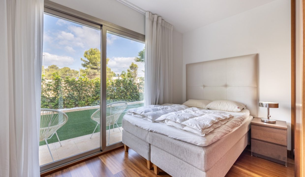 Promoción Villa con irradia elegancia y lujo moder, obra nueva en La Nucía (Revista)