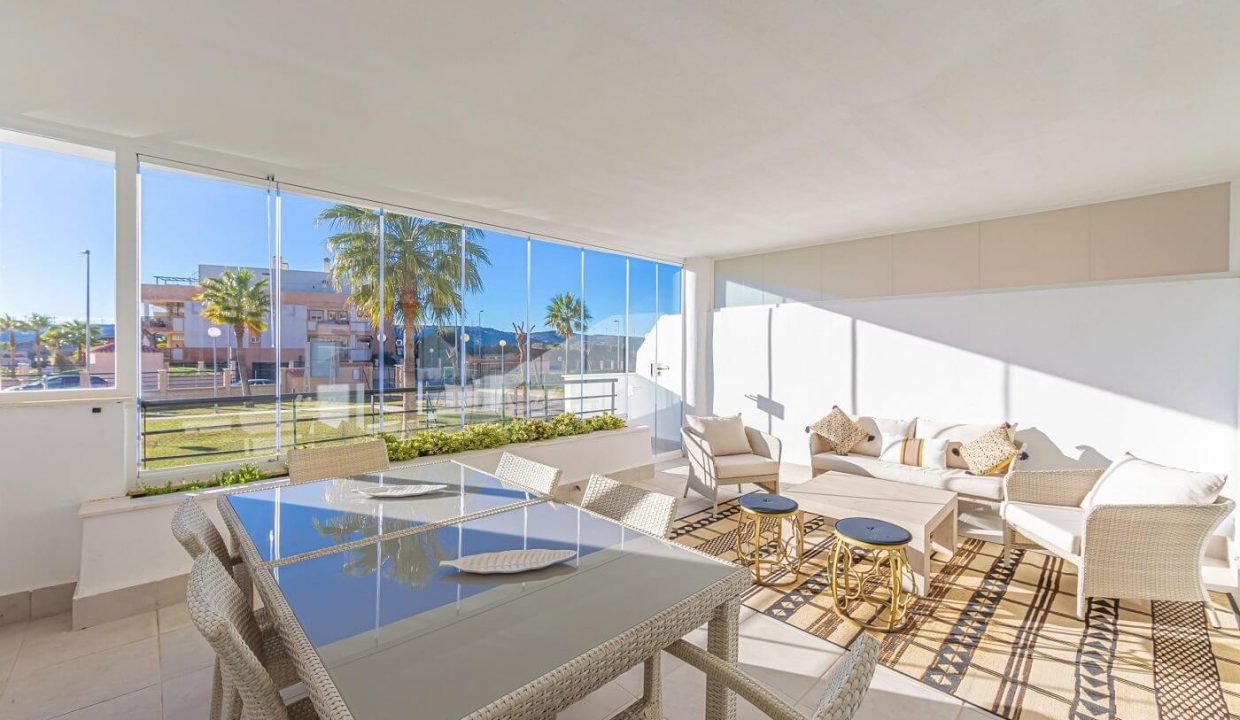 Promoción Doña Julia Golf Views, obra nueva en Casares (Revista)