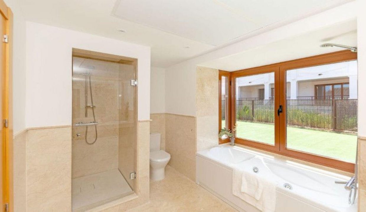 Promoción Casares Hills, obra nueva en Casares (Revista)