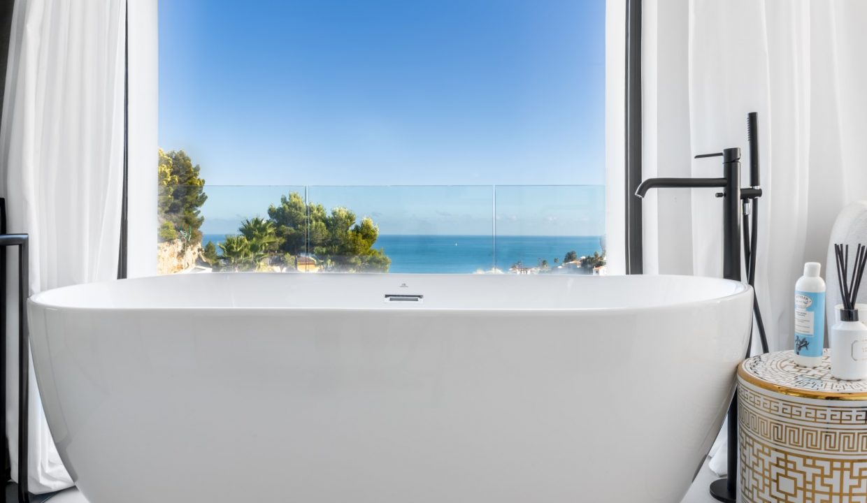 Promoción Villa excepcional en la prestigiosa zona de Mar Azul, obra nueva en Jávea (Revista)