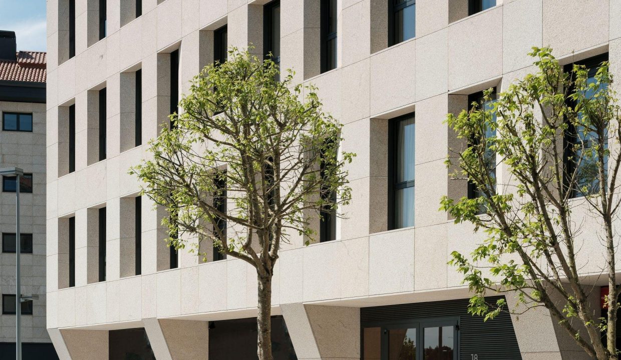 Promoción Cornes, obra nueva en Santiago de Compostela (Revista)