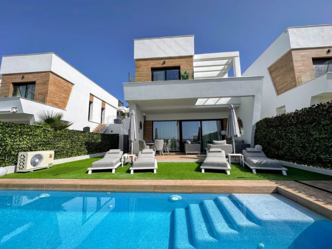 Promoción Campana Garden, obra nueva en Finestrat (Revista)