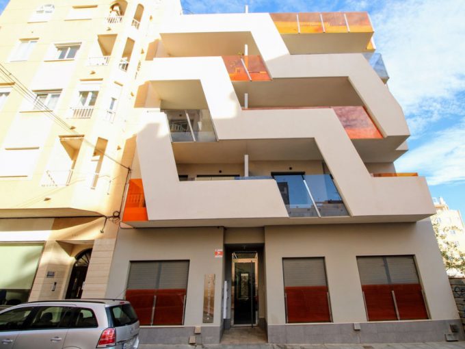 Promoción Alegria VIII, obra nueva en Torrevieja (Revista)