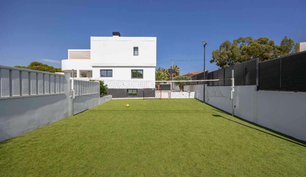 Promoción Impresionante villa en un entorno idílico, obra nueva en l'Albir (Revista)