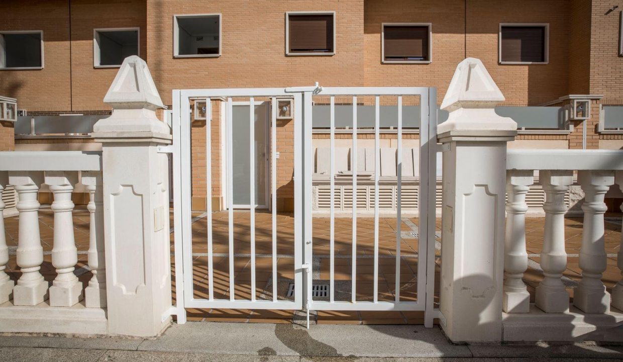 Promoción 17 viviendas adosadas y 4 viviendas pareadas, obra nueva en Talavera de la Reina (Revista)