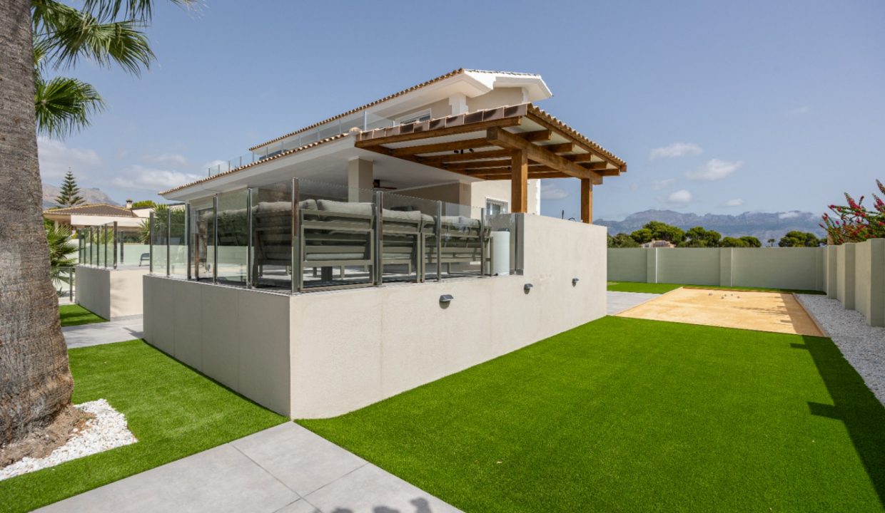 Promoción Hermosa villa moderna, obra nueva en Altea (Revista)