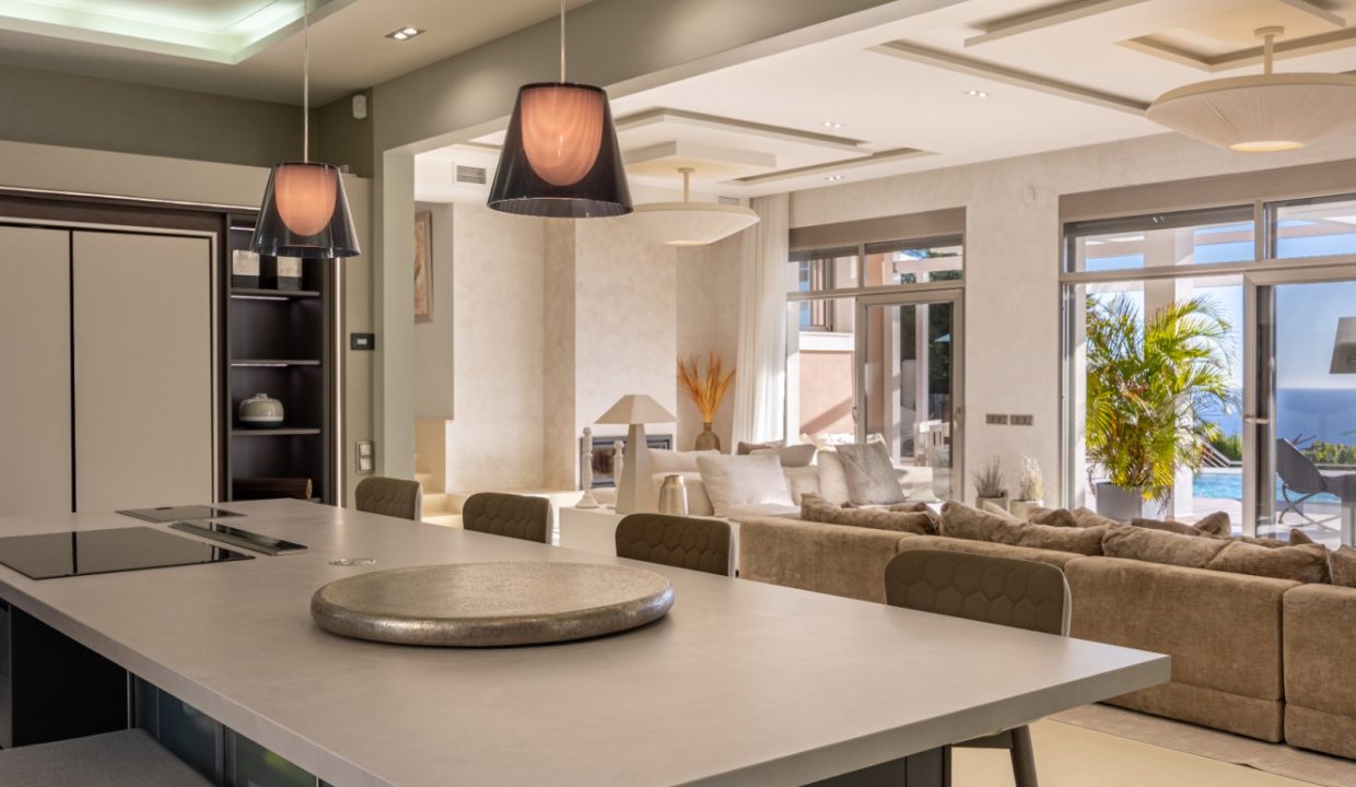 Promoción Villa con imponentes vistas a la bahía, obra nueva en Altea (Revista)